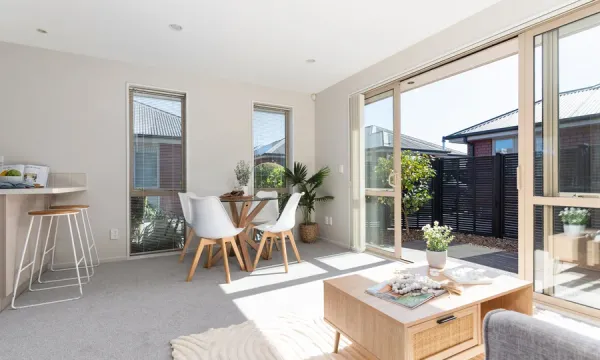 4B Railway Terrace, Templeton